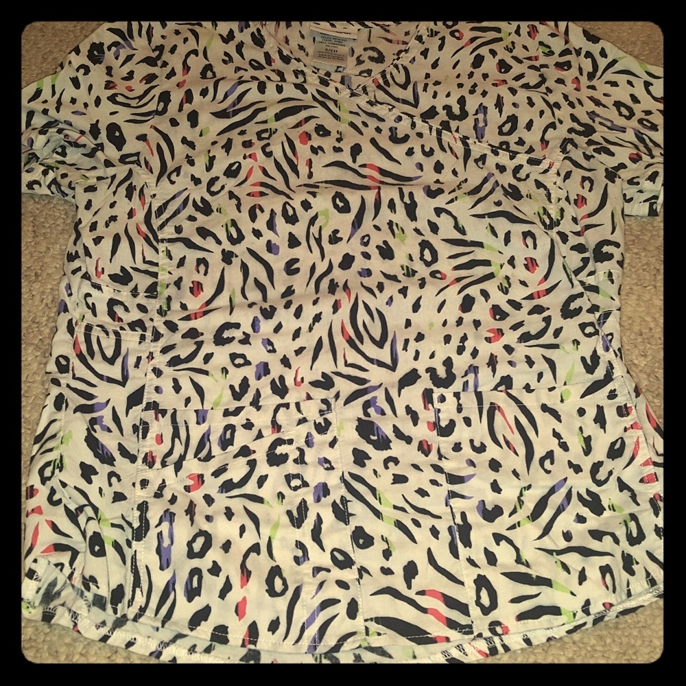 Scrub top